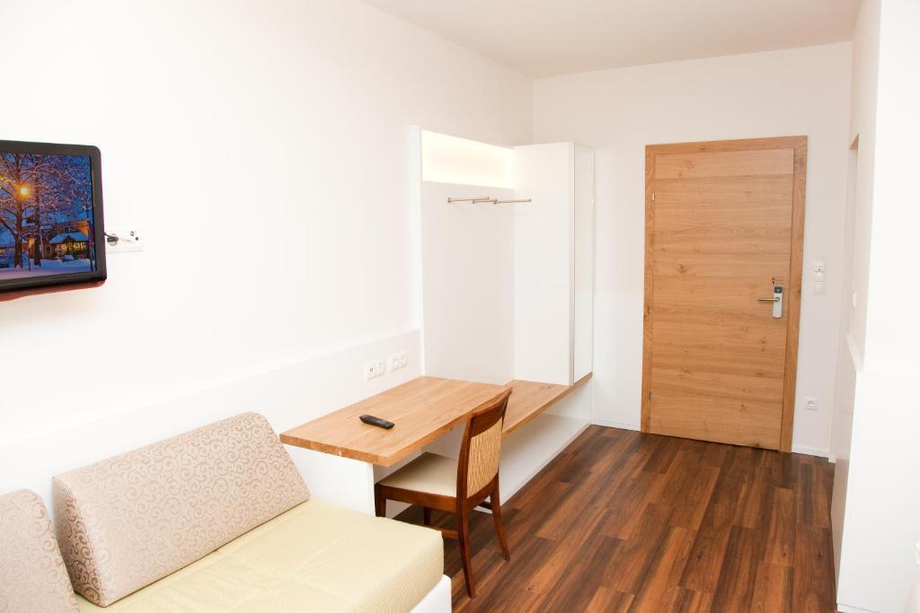 Gasthof Pack "Zur Lebing Au" Hartberg Room photo